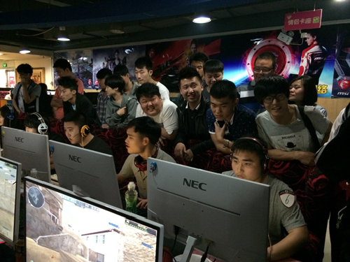 于公益事业 于公益事业