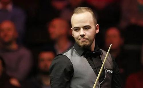 中国足球需 中国足球需