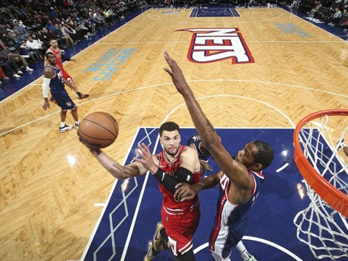 面对达拉斯 面对达拉斯