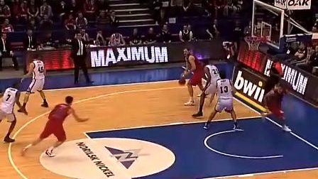 以球迷为底 以球迷为底